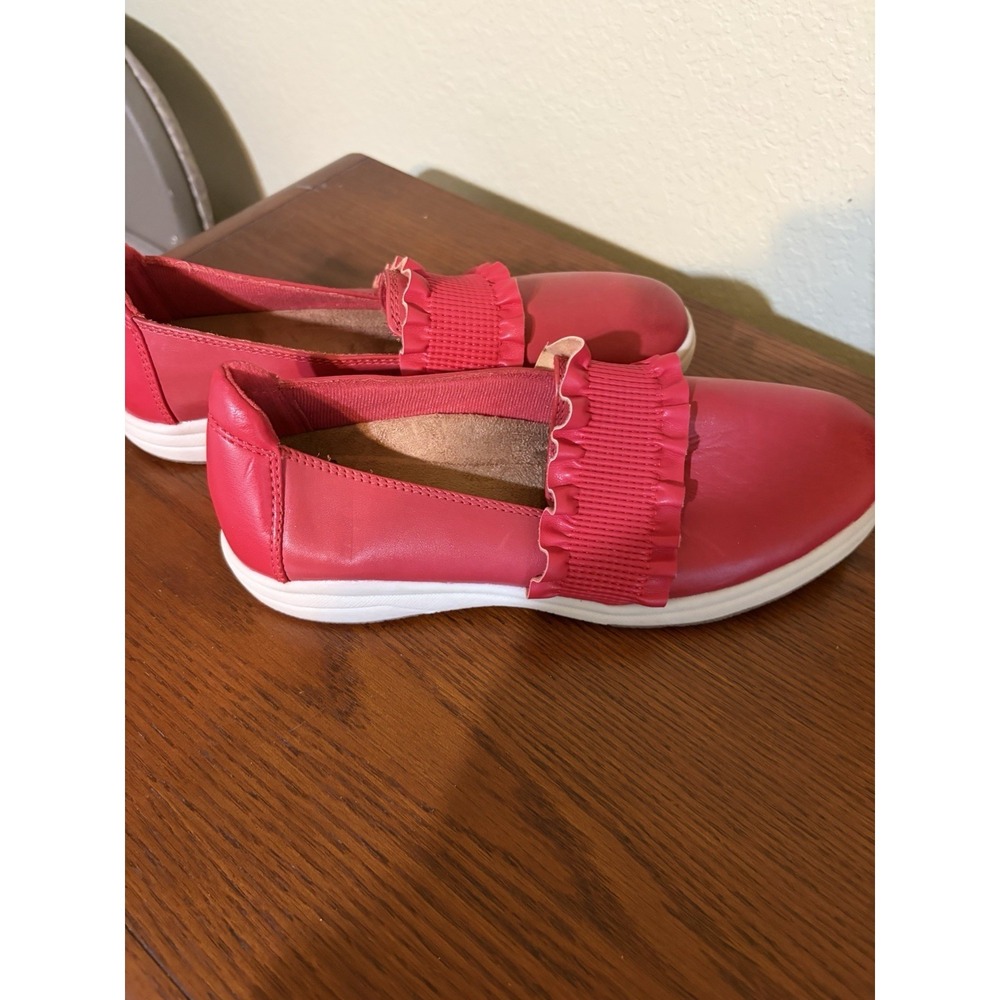 Earth Original Women's Shoes Size 7.5 Red Used